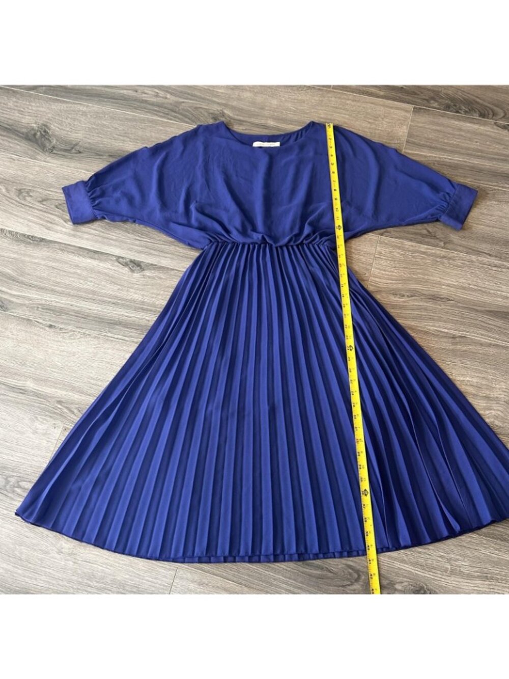 Diane Von Furstenberg Dress Womens S Blue Pleated Blouson Cold Shoulder Midi - Picture 10 of 11